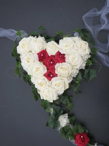 Hochzeit Autoschmuck Seidenblumen-Herz für Motorhaube mit Saugnäpfen - Bild 1 von 8