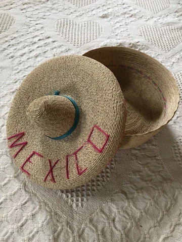 Tortilla Basket Mexican Sombrero Hat Cover Warmer 1980s Vintage Southwest Basket Cover