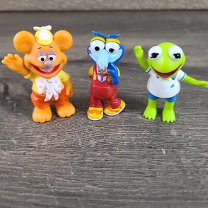 Muppet Babies Playroom Figures Disney Junior Lot Of 3 PVC Toys Kermet Gonzo Fozz - Picture 1 of 10