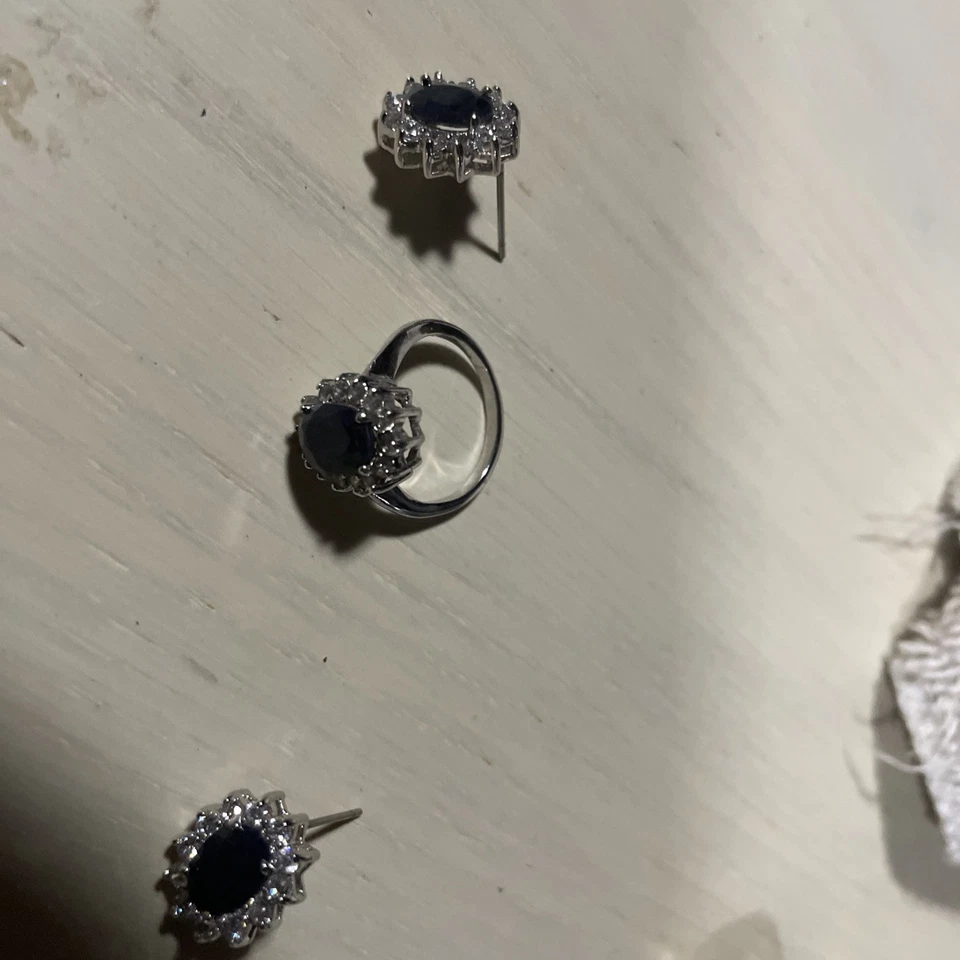 Anillo Art Deco 2ct Corte Ovalado Zafiro Azul Creado en Laboratorio Tono Oro Blanco con Pendientes Foto 1 de 3