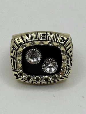 Anillo de campeonato de regalo para aficionados de la Copa Stanley de Pittsburgh Penguins 1992 Foto 1 de 3
