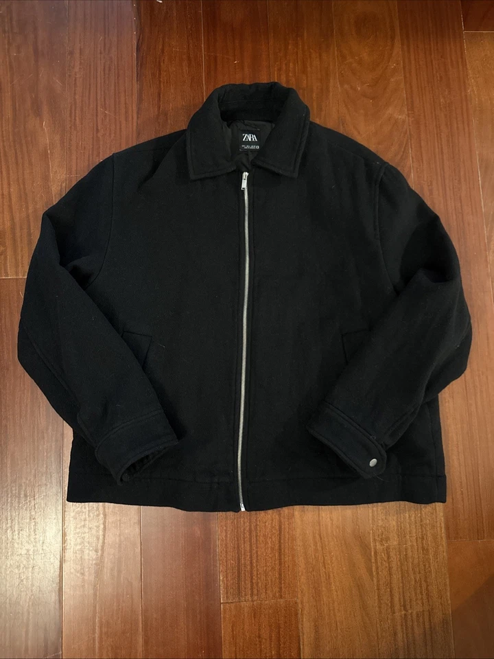 Chaqueta negra forrada de vellón con cremallera polar Zara para hombre talla grande cálida lana polar Foto 1 de 4