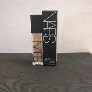 NARS Natural Radiant Longwear Foundation 2.5 Yukon 6602 30ml FREE SHIPPING - Picture 1 of 3