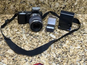 Cámara digital Sony Alpha NEX-3 14,2 MP SEL1855 lente 18-55 mm probada - Imagen 1 de 9