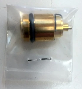 New High Quality Japanese Carburetor Needle Valve Assembly 88-92 Suzuki LT250R - Picture 1 of 2