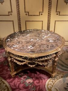 Impressive Massive Salon-Mitteltisch Louis XV, Beech, Gold