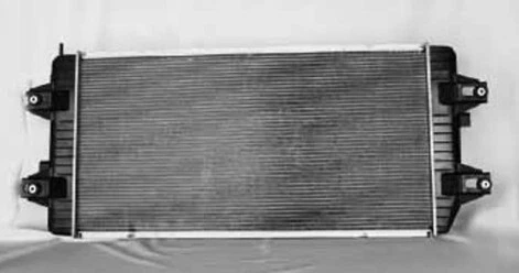 NEW RADIATOR ASSEMBLY FITS CHEVROLET EXPRESS 2500 3500 6.6L 2006-2008 GM3010518 - Изображение 1 из 1