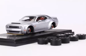 Coche de metal fundido a presión modelo deportivo FW 1:64 Silver Demon SRT Challenger Muscle - Imagen 1 de 5