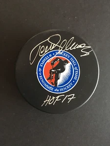 TEEMU SELANNE AUTOGRAPHED HALL OF FAME PUCK W/ HOF INSCRIPTION J.S.A. - Picture 1 of 2