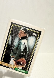 1992 Topps #495 Carney Lansford - Oakland Athletics - Picture 1 of 3