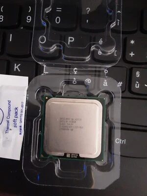 CPU Intel Xeon X3330 quad core 2,66 Hz 1333 MHz 6 MB SLB6C LGA775 processori - Immagine 1 di 4