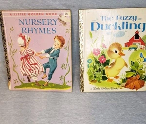 A Little Golden Book: Nursery Rhymes And The Fuzzy Duckling 1940s - Foto 1 di 10