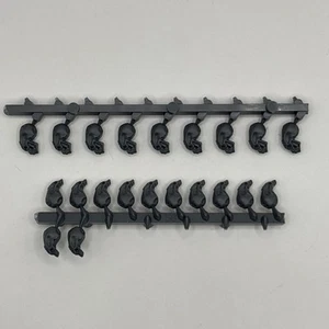 Citadel Tyranid Skulls x21 Warhammer Scenery Terrain AoS WH40K Games Workshop - Picture 1 of 1