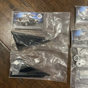 Eaglemoss - Build The Delorean - Issue 31 - Picture 1 of 3