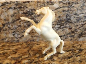 VINTAGE STUART WHITE REARING HORSE CLEAN !!!! - Picture 1 of 8