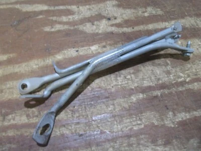 Cadillac Deville Fleetwood 1965 1966 interior debajo del tablero soporte barras de montaje Foto 1 de 2