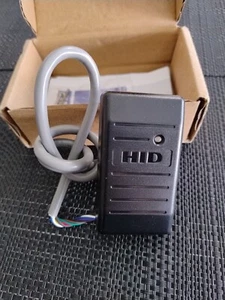 HID ProxPoint plus Mini Mullion Reader - Picture 1 of 3