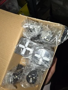 SOLITRONICS SE-22D-PI-FA1-23 INDICATING LAMP ASSEMBLY "BRAND NEW US STOCK" - Picture 1 of 2