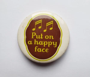 Put On A Happy Face Musical Notes Pinback Button Pin - Bild 1 von 2