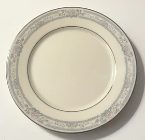 Lenox Charleston Pattern 6 1/2" Bread / Dessert Plate - Picture 1 of 5