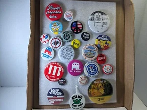 Konvolut 24 politische Werbung Bier Zoo Pinback Buttons - Bild 1 von 7
