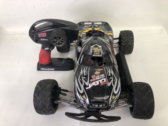 Carro de corrida de controle remoto Traxxas Nitro Slash 1:10