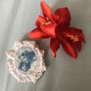 NEW 2pcs Large Pin Blossom Flower Mother Brooch Pin + Hair Accessories - Picture 1 of 5