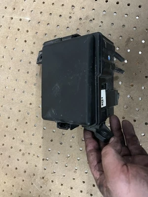 2012-2015 Kia Rio Fusebox Fuse Box Relay Module 912391w230 91950-1w360 - Image 1 of 4