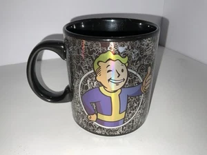 2016 Fallout Vault Boy Just Funky 20 Unzen Folie Kaffeebecher Tasse - Bild 1 von 5