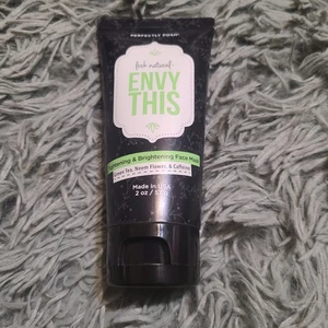 Perfectly Posh Envy This Tightening & Brightening Face Mask 2 Oz Vegan Sealed - Picture 1 of 3