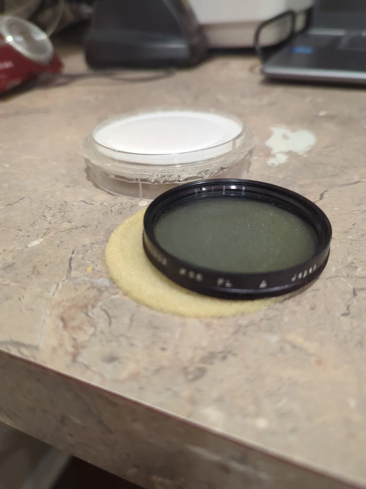 Soligor 55 mm Polarizer Screw-In Filter with Case Made in Japan (K-9) - Image 1 of 4