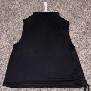 Lululemon Workout Crop Top schwarz Medium Größe 4/Small - Bild 1 von 7