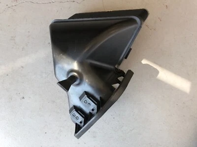 2003-2006 PORSCHE CAYENNE 4.5L / 2004-2010 TOUAREG CONJUNTO DE DUTO DE ENTRADA DE AR FABRICANTE DE EQUIPAMENTO ORIGINAL - Imagem 1 de 4