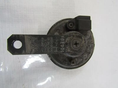 1998-2000 Toyota 4Runner High Pitch High Note Horn OEM 86510-60180 - Imagem 1 de 3