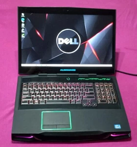 Alienware M17X R4 computer portatile I7-3740qm 2,7-4,1 GHz 16 GB 512 GB SSD NVIDIA P3000 120 Hz - Foto 1 di 12