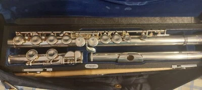 FLAUTO TRAVERSO SANKYO con custodia (Testata in ARGENTO) - Immagine 1 di 4