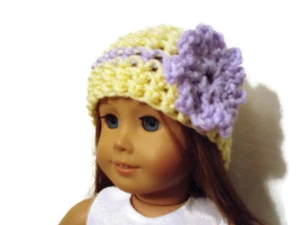 Häkelmütze passt amerikanische Mädchenpuppen 18 Zoll Puppenkleidung gelb mit Lavendelblume - Bild 1 von 3