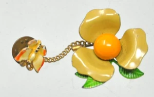 Spilla spilla fiore smaltata vintage con farfalla e catenina tonalità giallo arancio - Foto 1 di 2