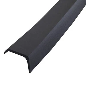 03749 Sello inferior de goma negra para puerta de garaje de 16 pies - Imagen 1 de 7