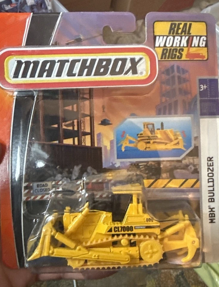 2009 Mattel Matchbox Real Working Rigs MBX Bulldozer N5315 Yellow Diecast NIP - Image 1 of 1