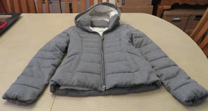Hollister Pacific Coast California gefütterte Damenjacke mit Kapuze und durchgehendem Reißverschluss Gr. S grau - Bild 1 von 5