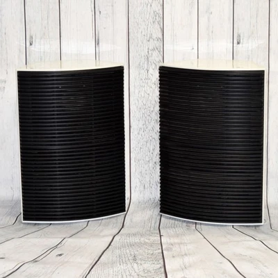 Weltron 2006 Speakers Vintage Stereo Speakers White  - Free Shipping - Image 1 of 4