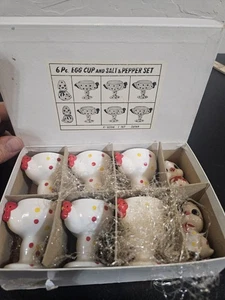 6 Egg Holders With Matching Salt And Pepper Chicken Shakers - Picture 1 of 11