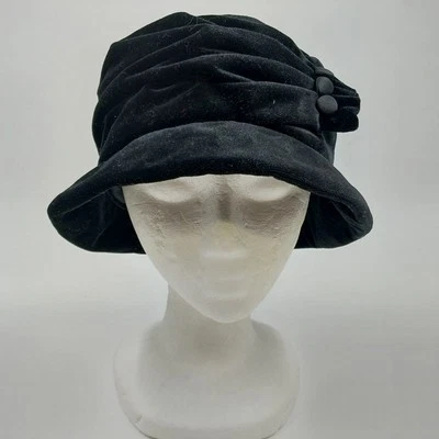 Chapéu Betmar Black Cloche veludo balde franzido com botão 100% poliéster Nova York - Imagem 1 de 4