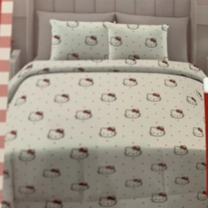Hello Kitty Christmas Polka Dot Queen Comfortor And Shame Set - Picture 1 of 4