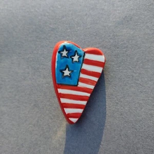 Spilla bandiera cuore americano Silvestri patriottica 1,5" cappello bavero giacca spilla - Foto 1 di 2