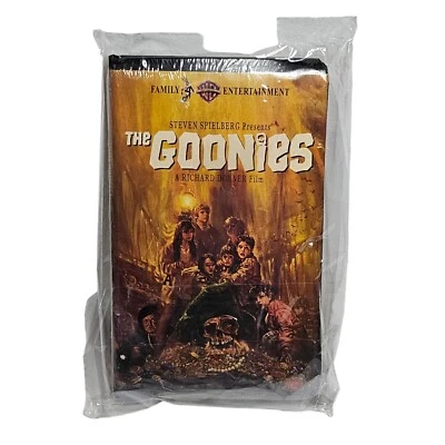 The Goonies VHS Tape Sealed WClamshell Release 1994 Steven Spielberg Foto 1 de 4