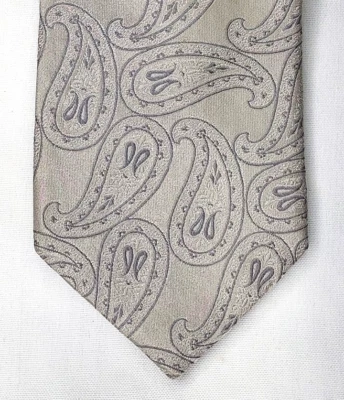Corbata DKNY 100 % Seda Gris Plateado Estampado Paisley 3.5" EE. UU. ELEGANTE NÍTIDA Foto 1 de 4