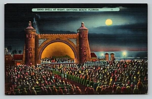 Postcard FLBand Shell At Night Daytona Beach Florida Moon Light Concert People - Picture 1 of 2