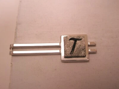 T Monograma Inicial Letra Vintage SWANK SMALL Barra de Corbata Clip Thomas Tim Terrence T Foto 1 de 4